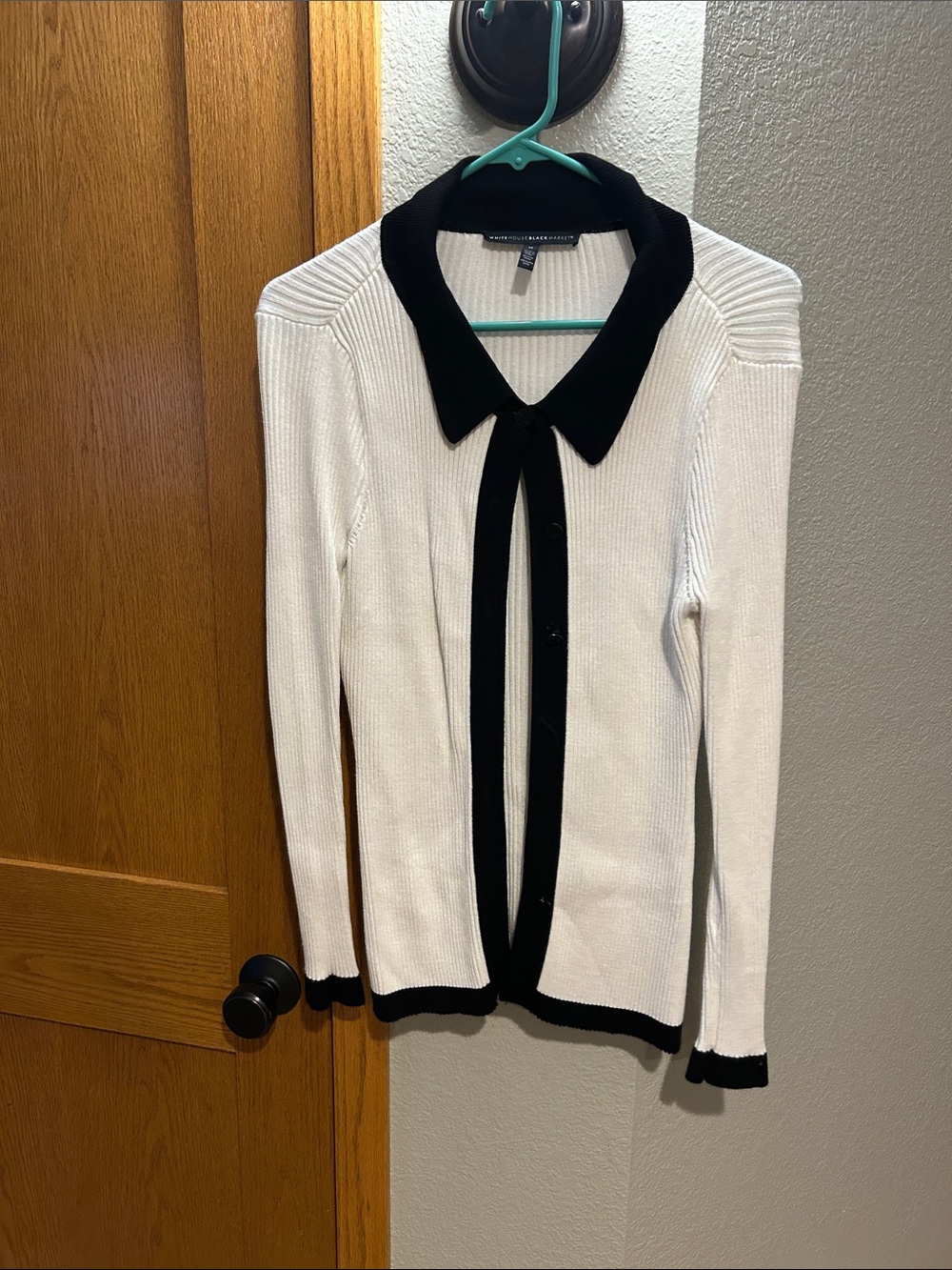 White House Black Market White Ribbed Cardigan with Black Collar & Trim
